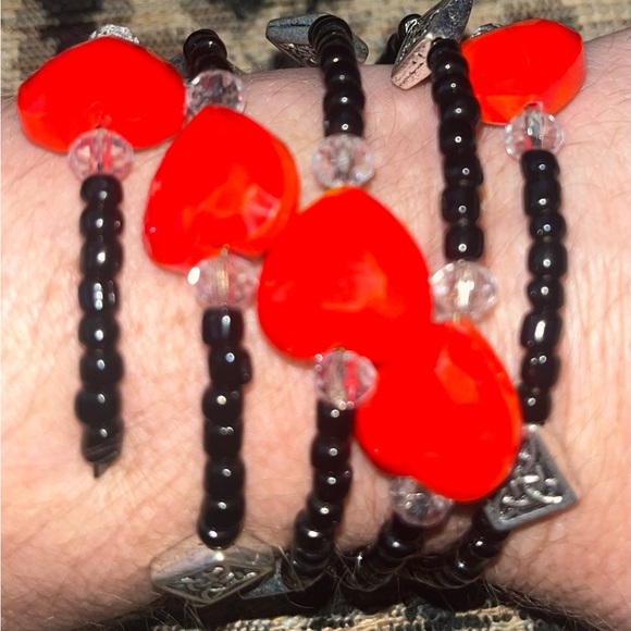 Queen Of Hearts Wrap Bracelet - Picture 3 of 3